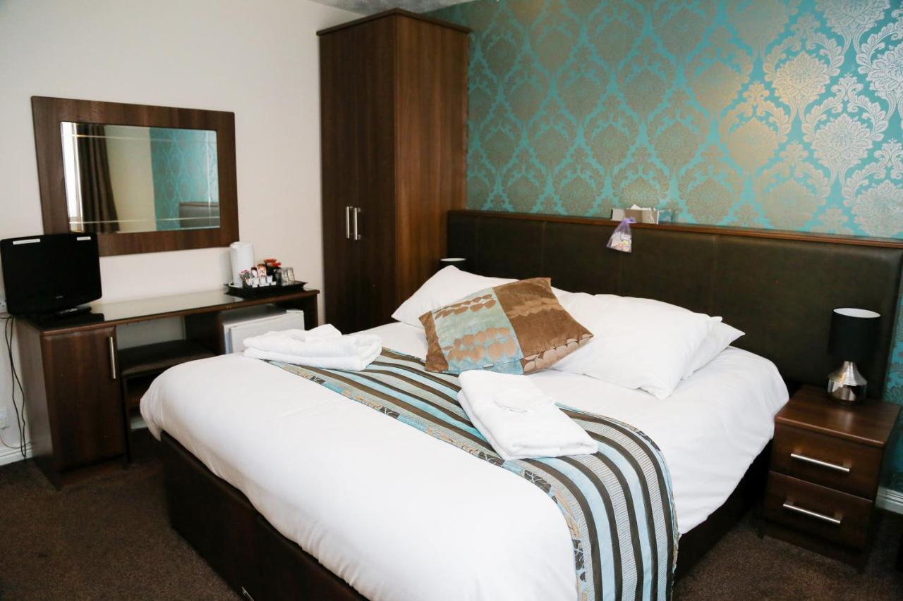 Avarest House Bb Adults Only Портръш Екстериор снимка